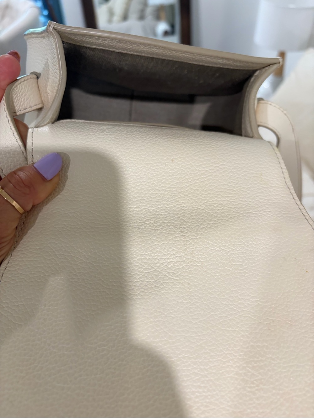 Small Chloé Marcie Leather Saddle Bag in Cream - Picture 4 of 9